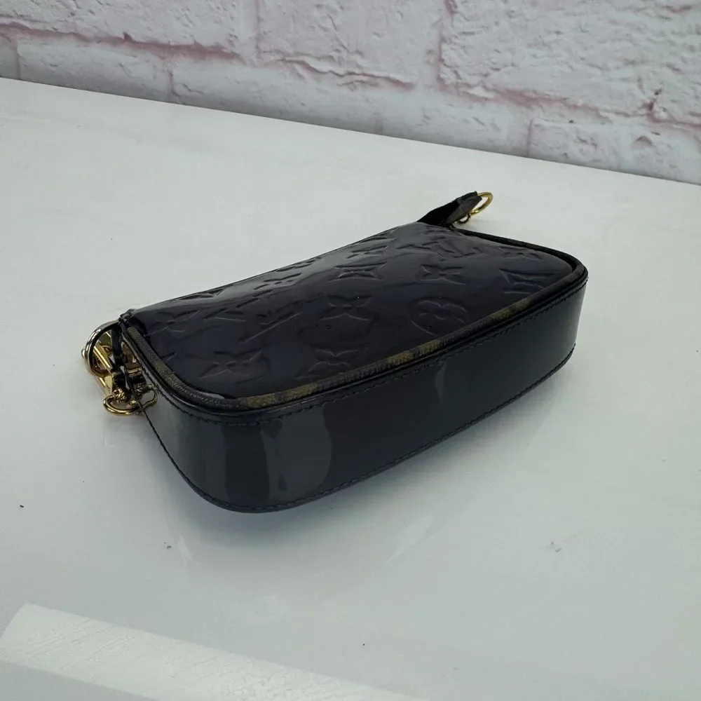 Louis Vuitton Amarante Monogram Vernis Mini Pochette Accessoires - Picture 10 of 16
